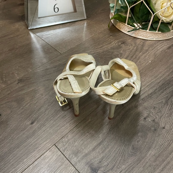 Chinese Landry heels - Picture 3 of 4